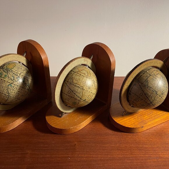 World Globe Bookends - Picture 4 of 7